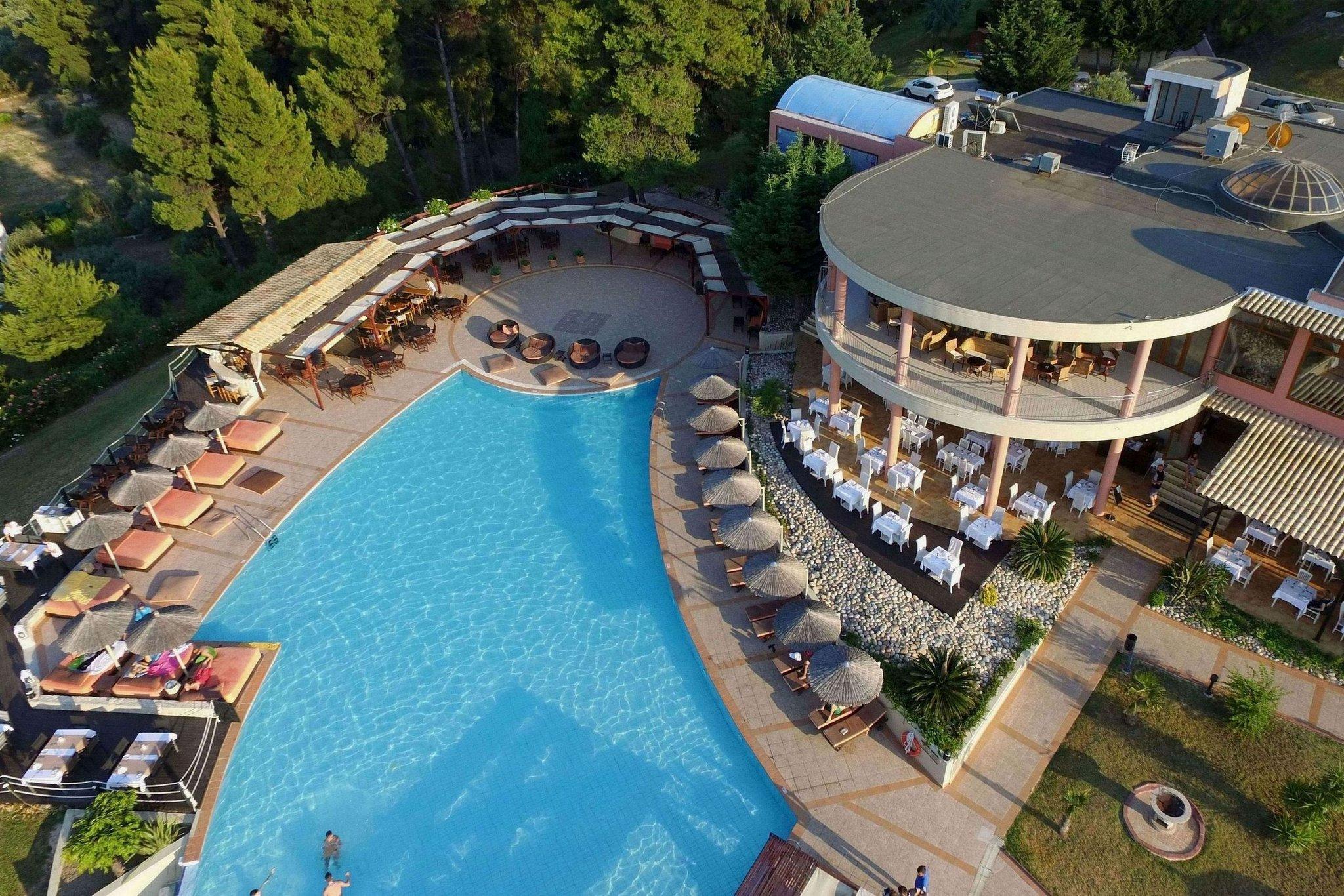Alia Palace Hotel - Adults Only 16+ Chalkidiki Ngoại thất bức ảnh Aerial view of the hotel