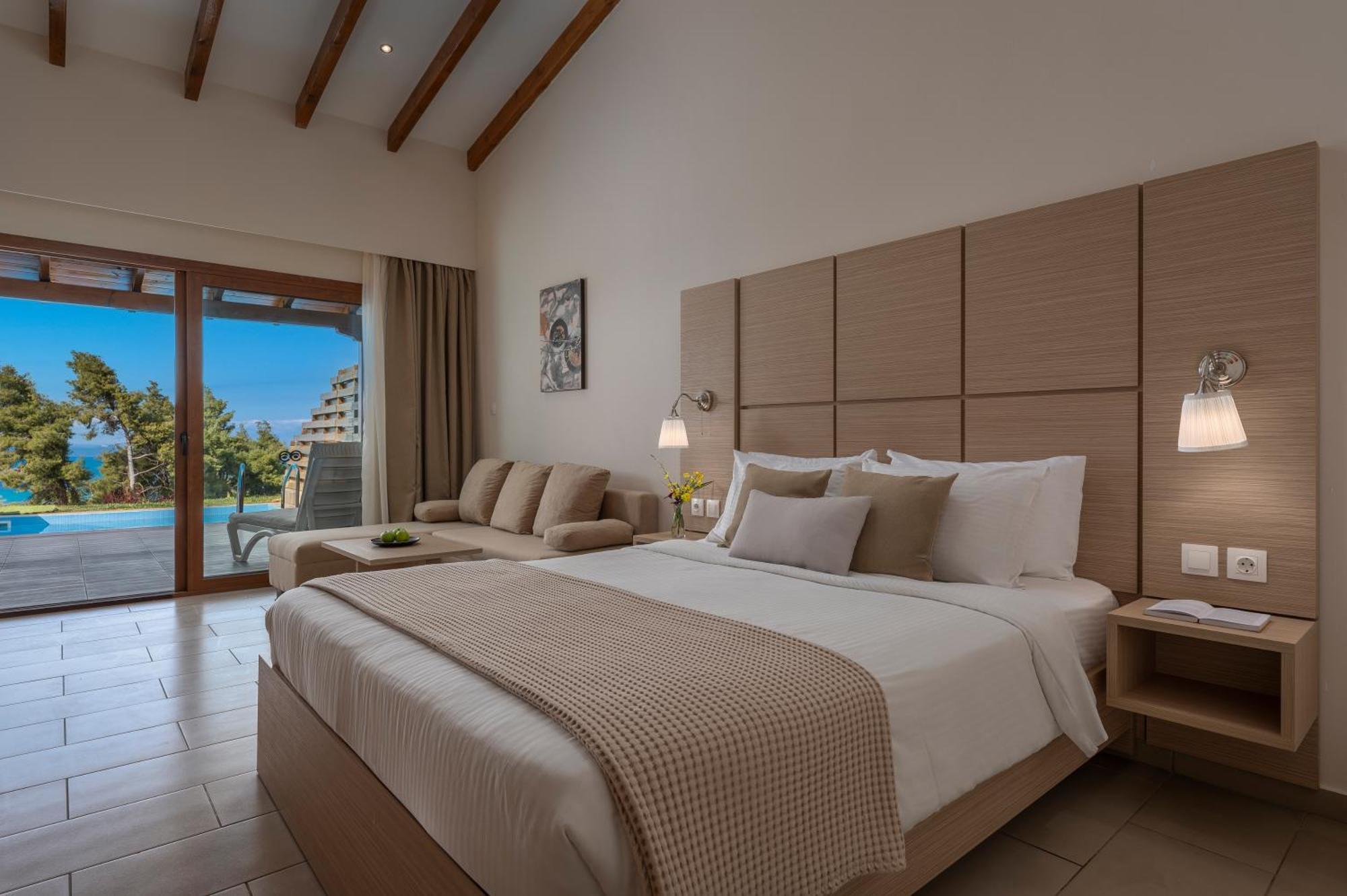 Alia Palace Hotel - Adults Only 16+ Chalkidiki Ngoại thất bức ảnh Deluxe Room