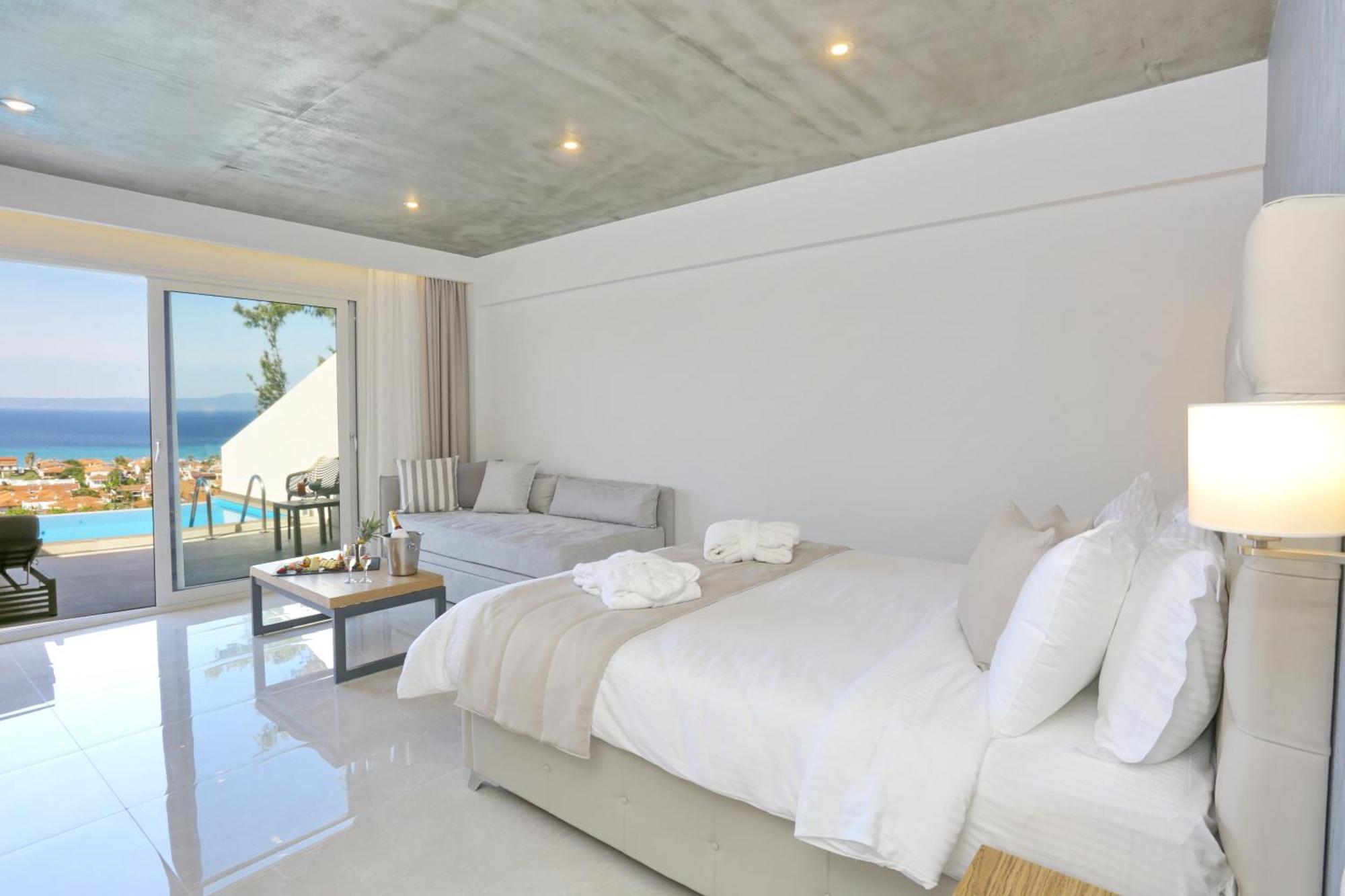 Alia Palace Hotel - Adults Only 16+ Chalkidiki Ngoại thất bức ảnh Deluxe room with private pool