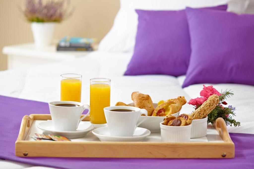 Alia Palace Hotel - Adults Only 16+ Chalkidiki Phòng bức ảnh Room service